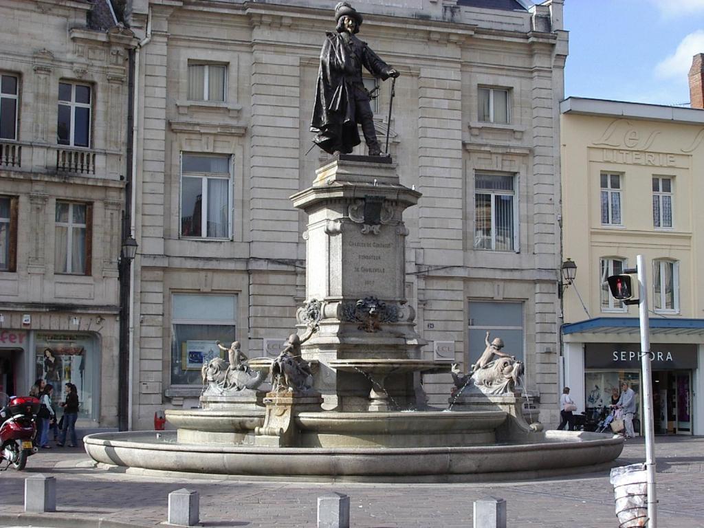 Budget Avec Parking Au Centre-ville